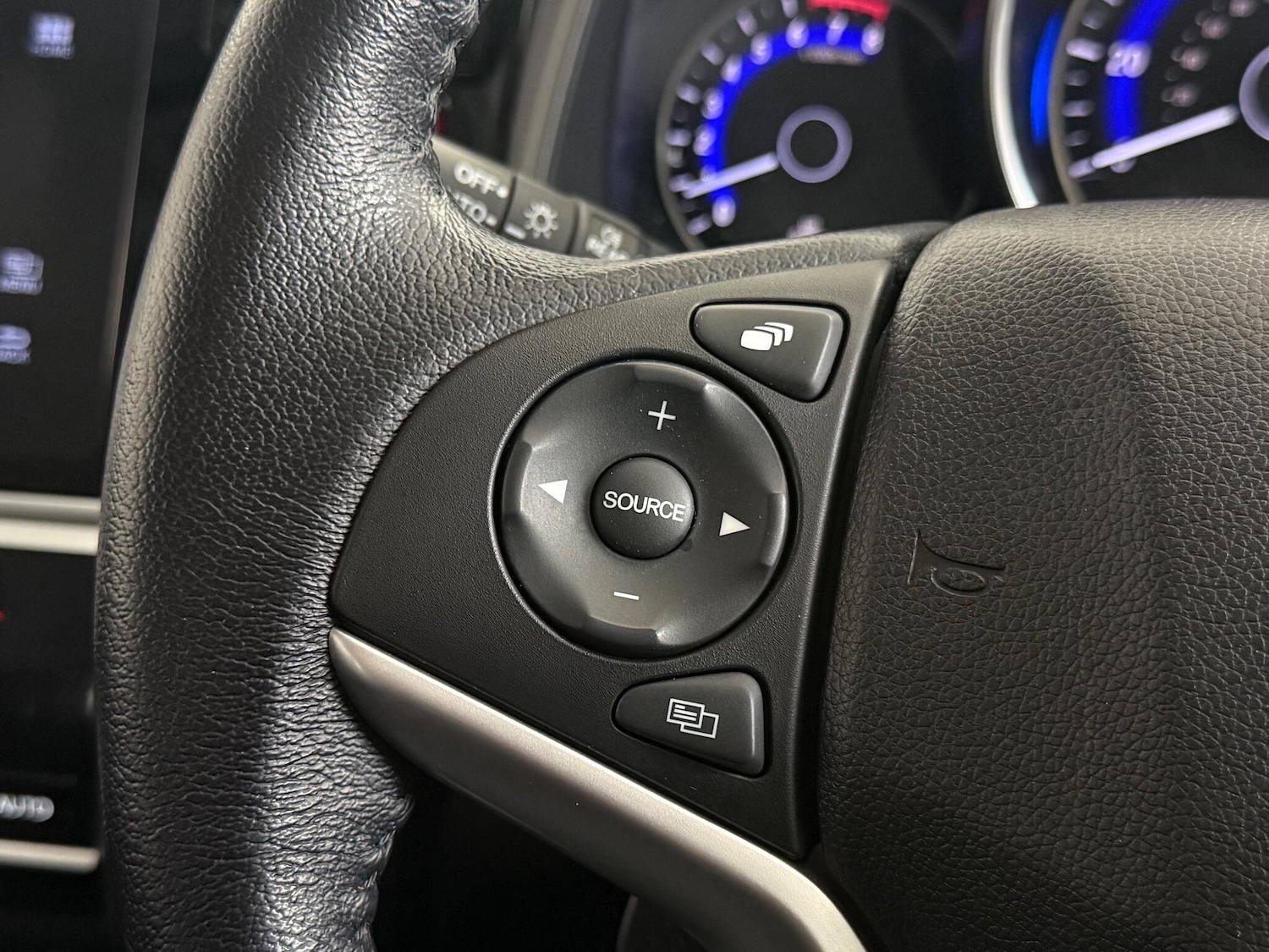 Used Honda Jazz 2016 for sale - 77217216: Photo 17