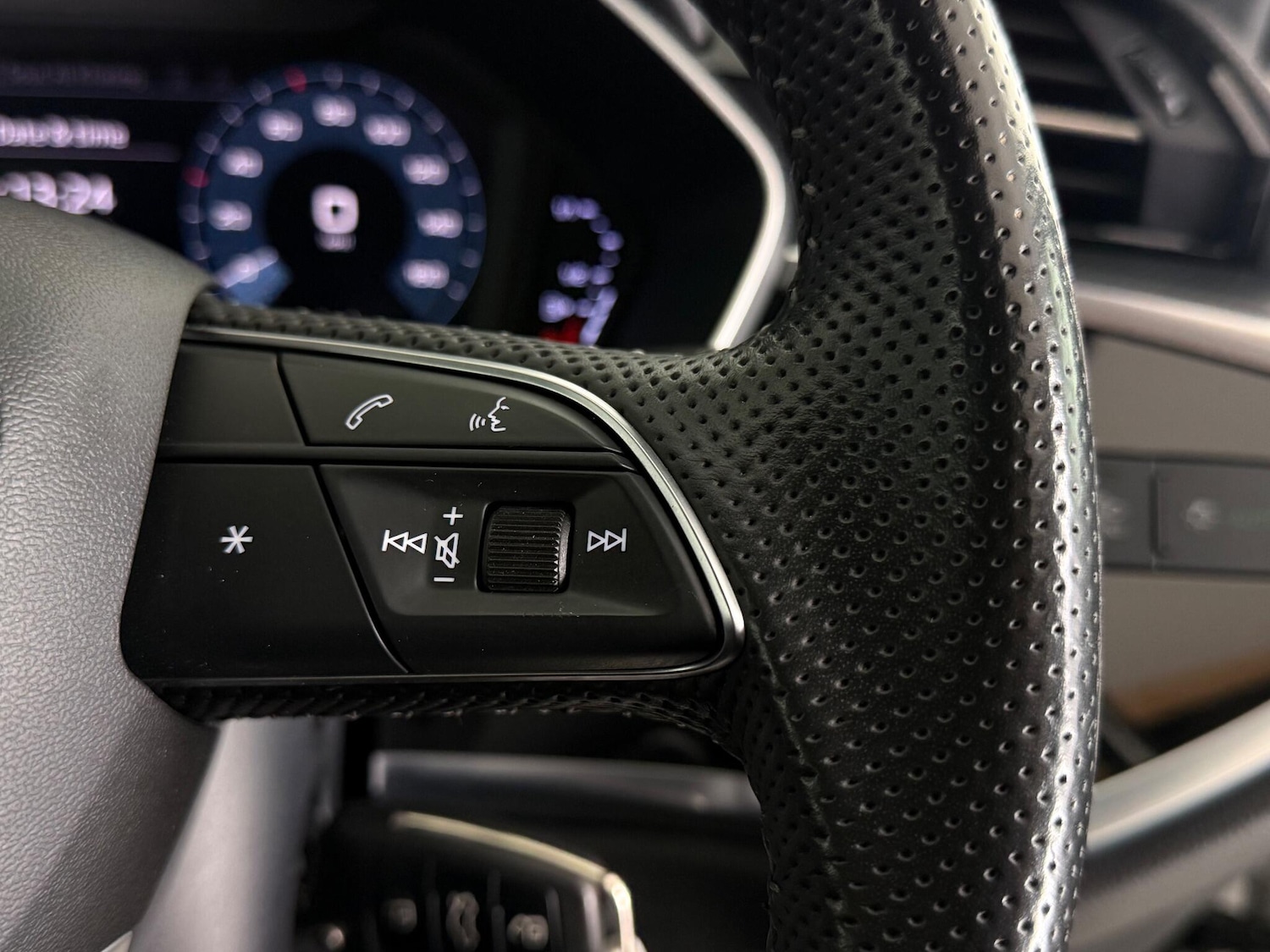 Used Audi Q3 2019 for sale - 77260442: Photo 22