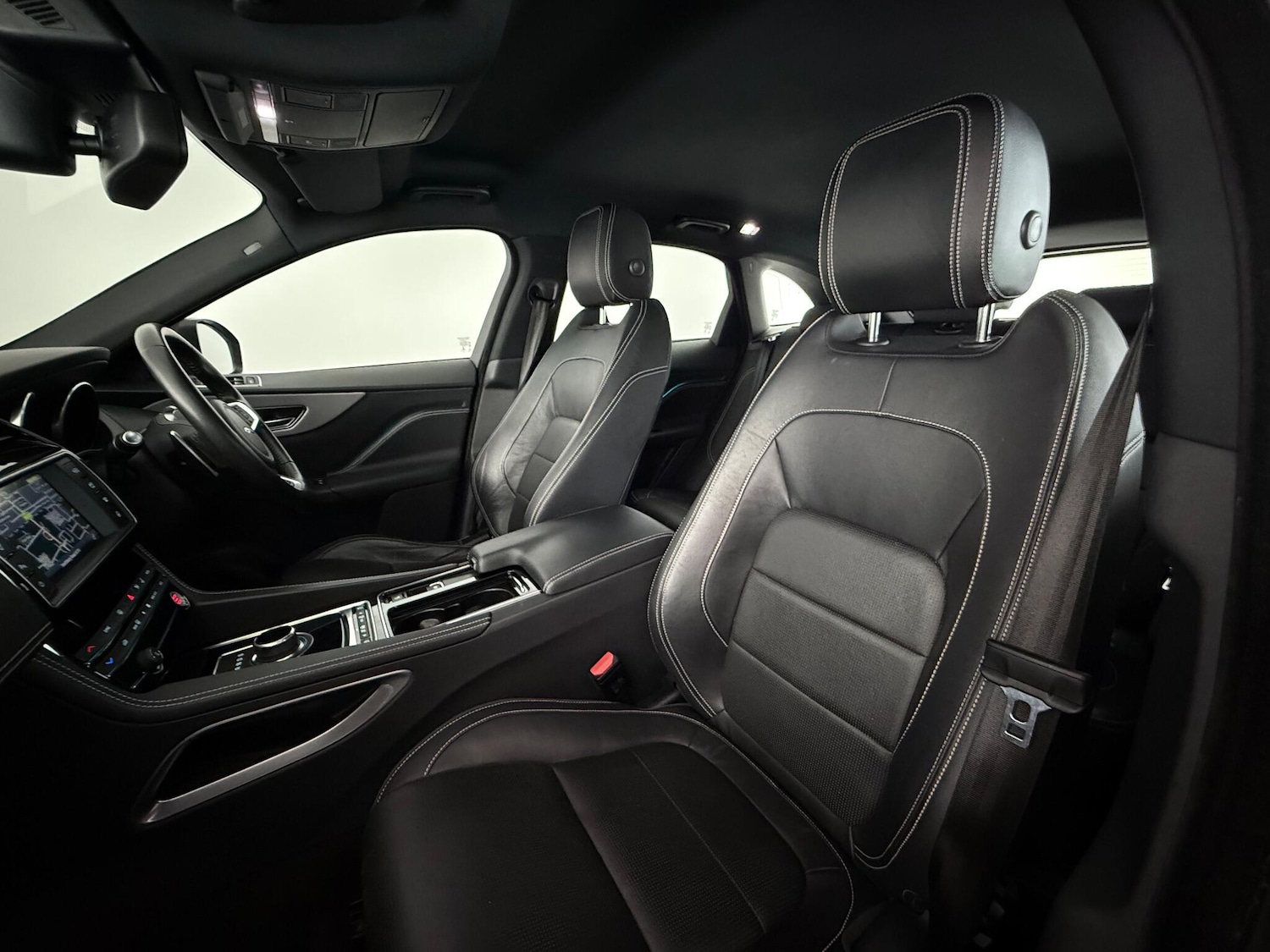 Used Jaguar F-Pace 2017 for sale - 76468737: Photo 18