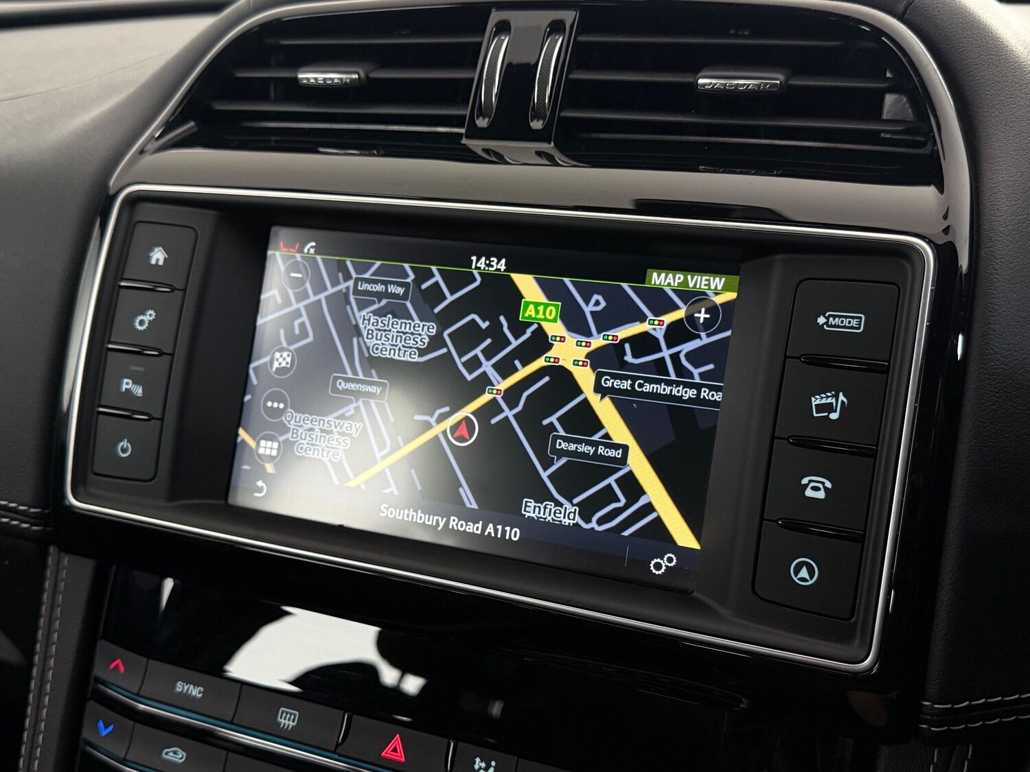 Used Jaguar F-Pace 2017 for sale - 76468737: Photo 33