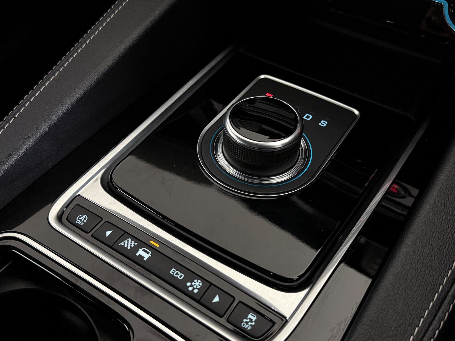 Used Jaguar F-Pace 2017 for sale - 76468737: Photo 38