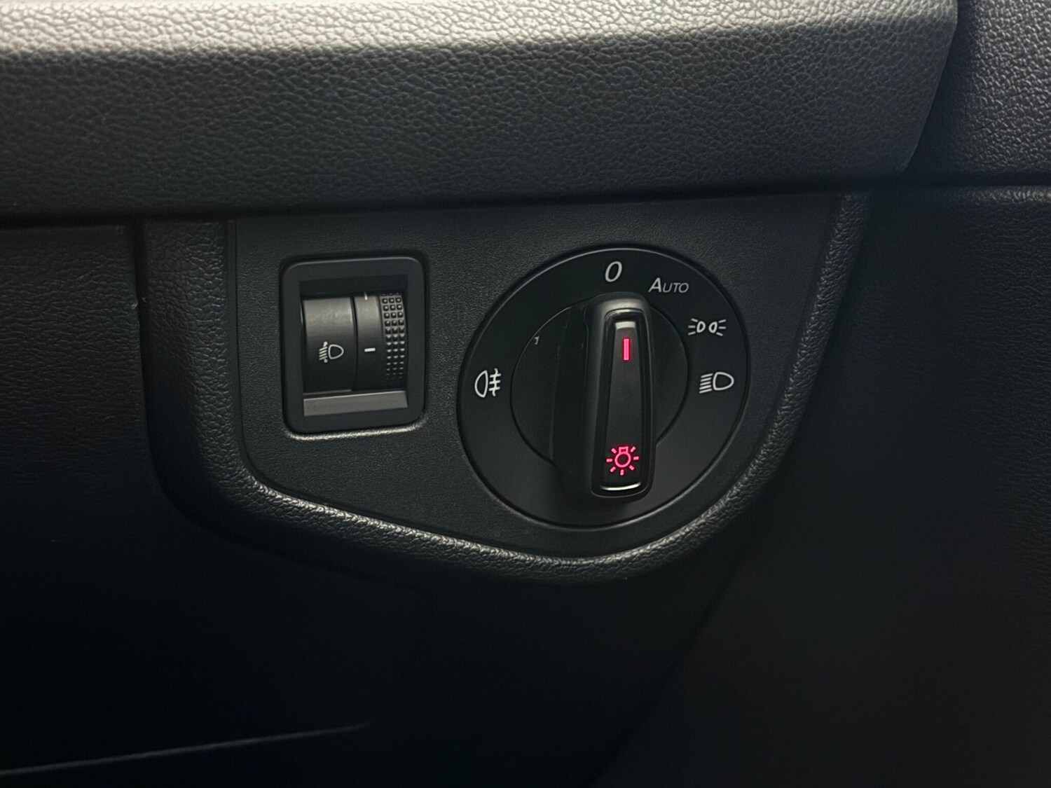 Used Volkswagen Polo 2019 for sale - 77246101: Photo 30