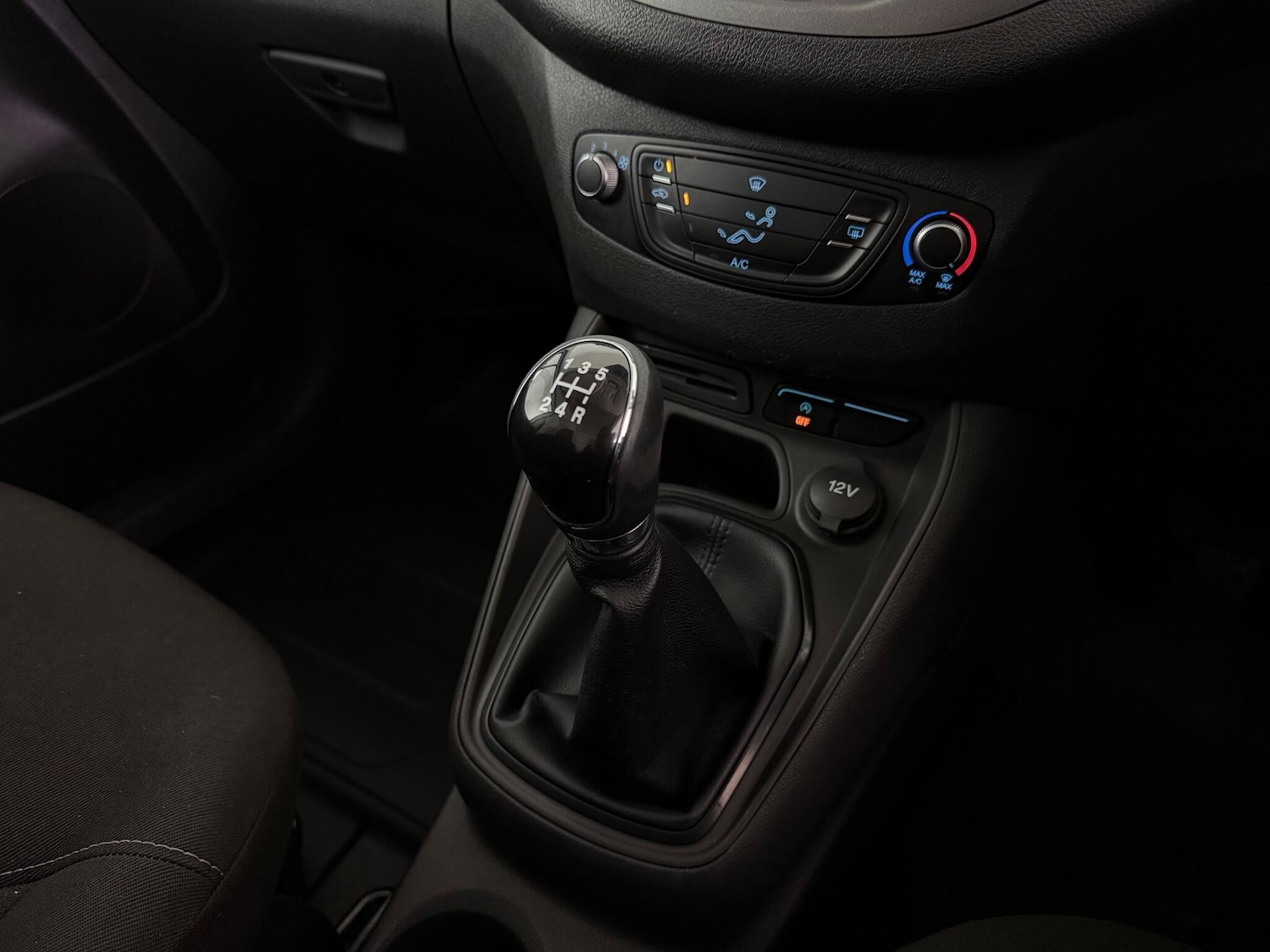 Used Ford Transit Courier 2017 for sale - 77222224: Photo 20