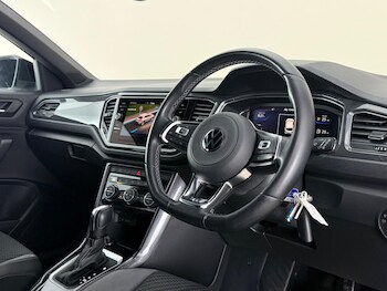 Used Volkswagen T-Roc 2021 for sale - 78867156: Photo