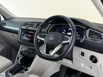 Used Volkswagen Tiguan Allspace 2023 for sale - 79581899: Photo