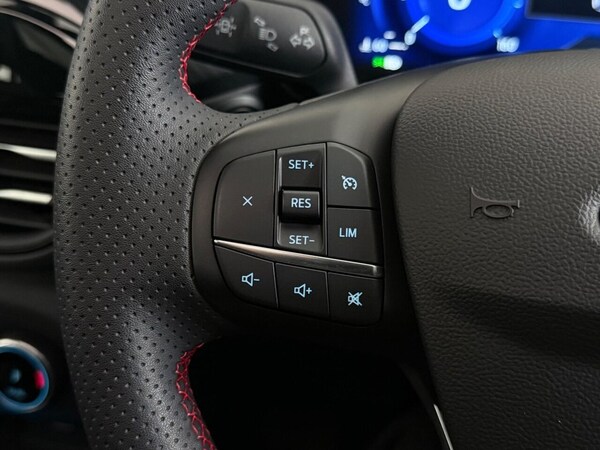 Used Ford Kuga 2023 for sale - 76223420: Photo 24
