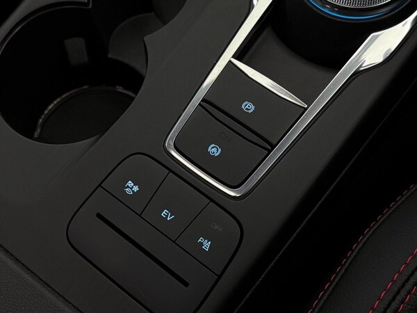 Used Ford Kuga 2023 for sale - 76223420: Photo 46