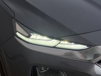 Used Hyundai Santa Fe 2018 for sale - 79194081: Photo