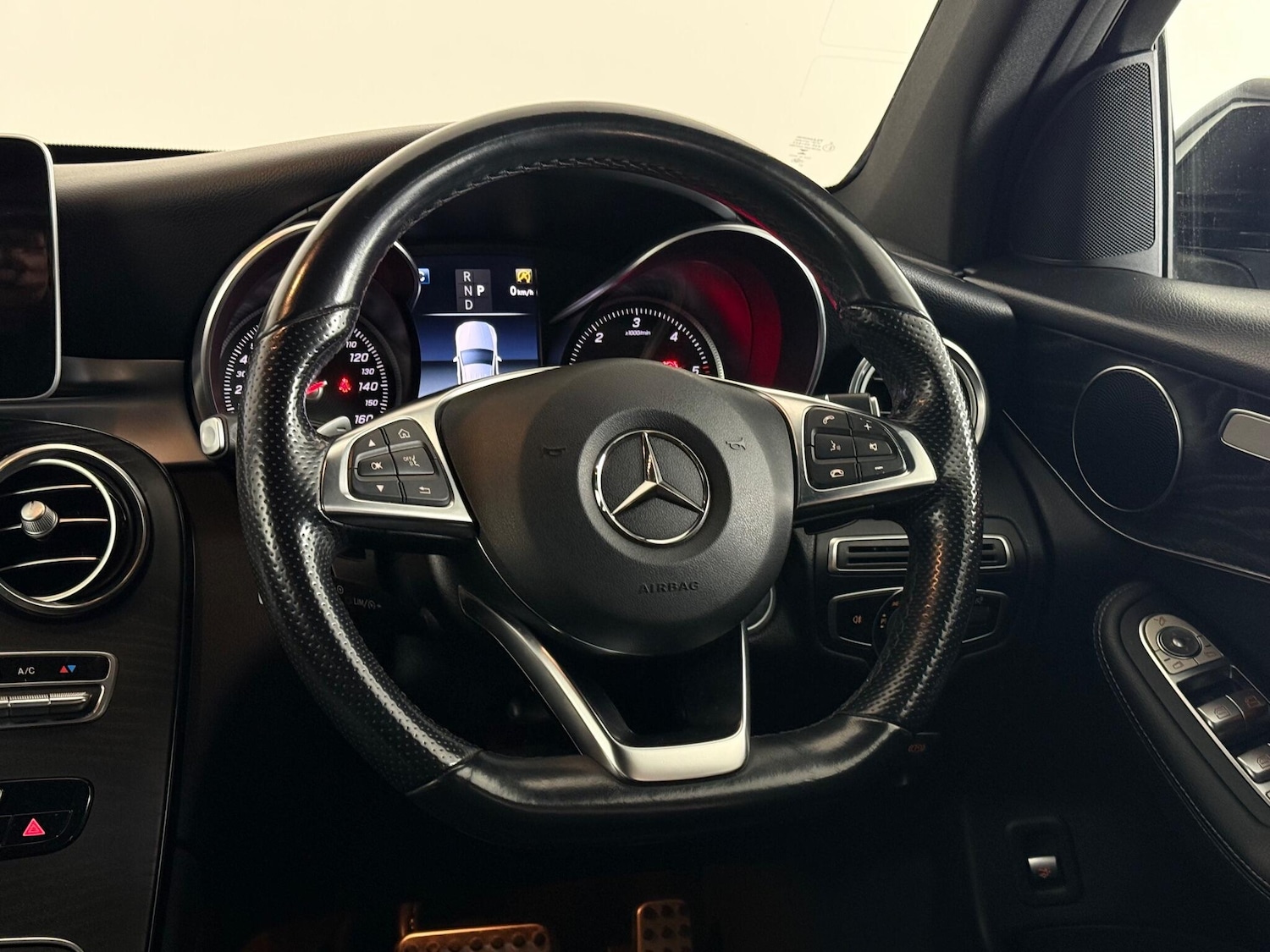 Used Mercedes-Benz GLC 2018 for sale - 76468105: Photo 15