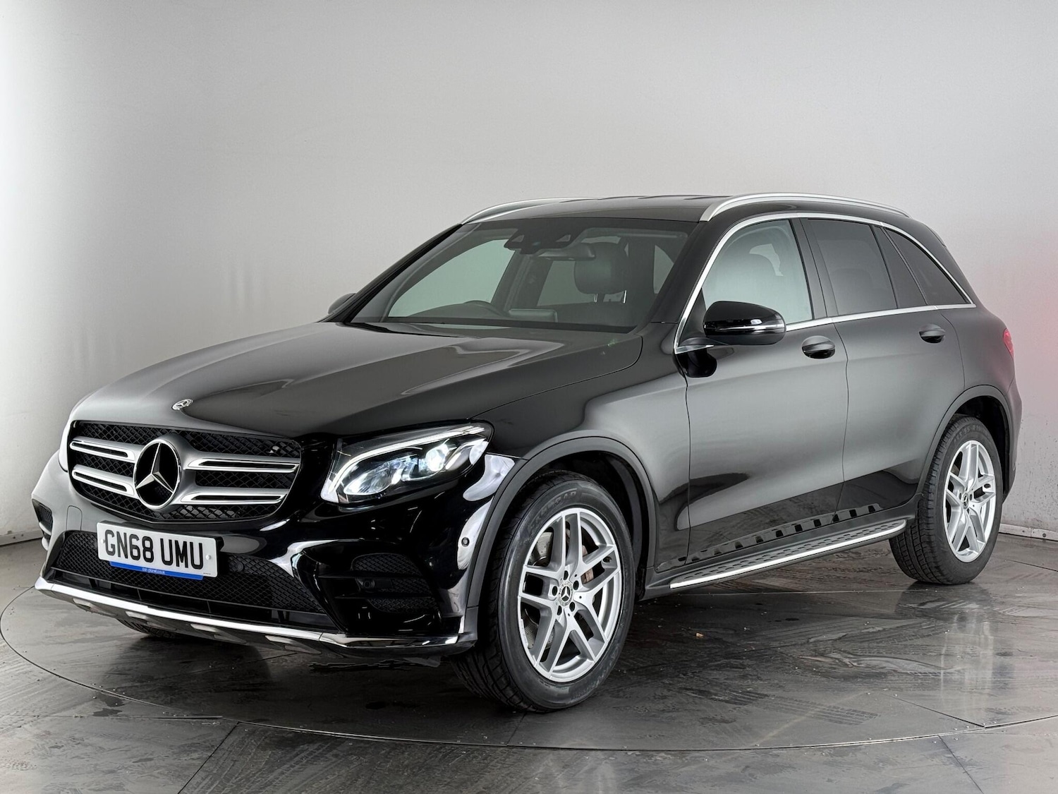 Used Mercedes-Benz GLC 2018 for sale - 76468105: Photo 3