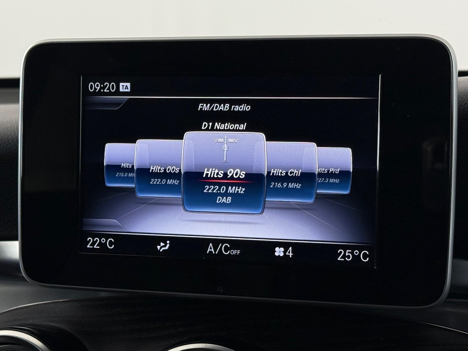 Used Mercedes-Benz GLC 2018 for sale - 76468105: Photo 35