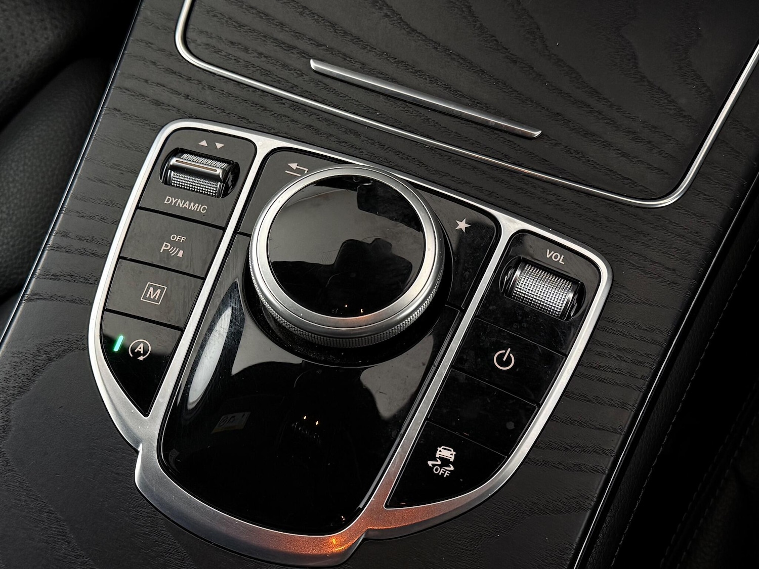 Used Mercedes-Benz GLC 2018 for sale - 76468105: Photo 40