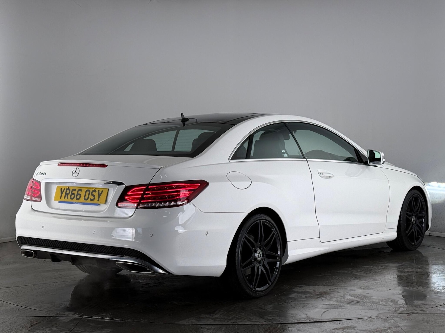 Used Mercedes-Benz E Class 2016 for sale - 77484683: Photo 6