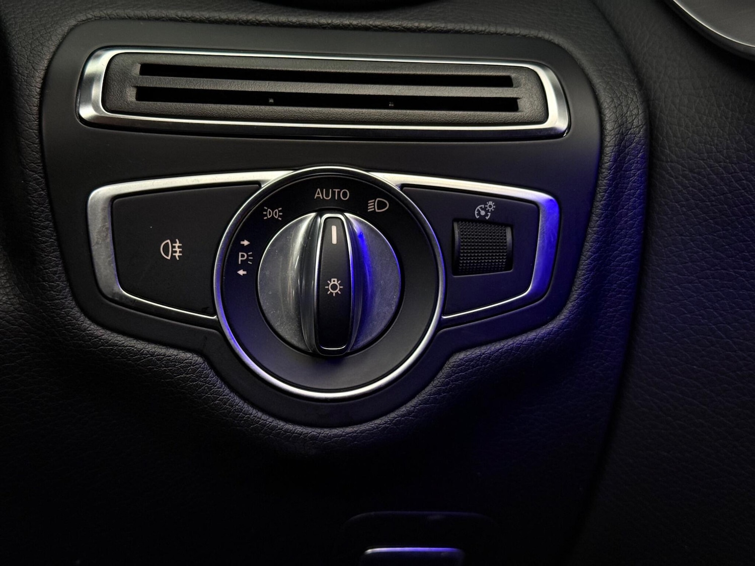 Used Mercedes-Benz C Class 2018 for sale - 77181267: Photo 21