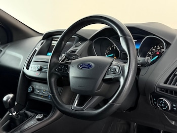Used Ford Focus 2017 for sale - 79605938: Photo