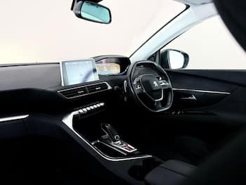 Used Peugeot 5008 2020 for sale - 79216972: Photo