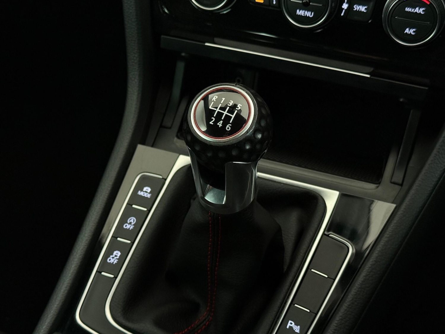 Used Volkswagen Golf 2017 for sale - 77221734: Photo 30