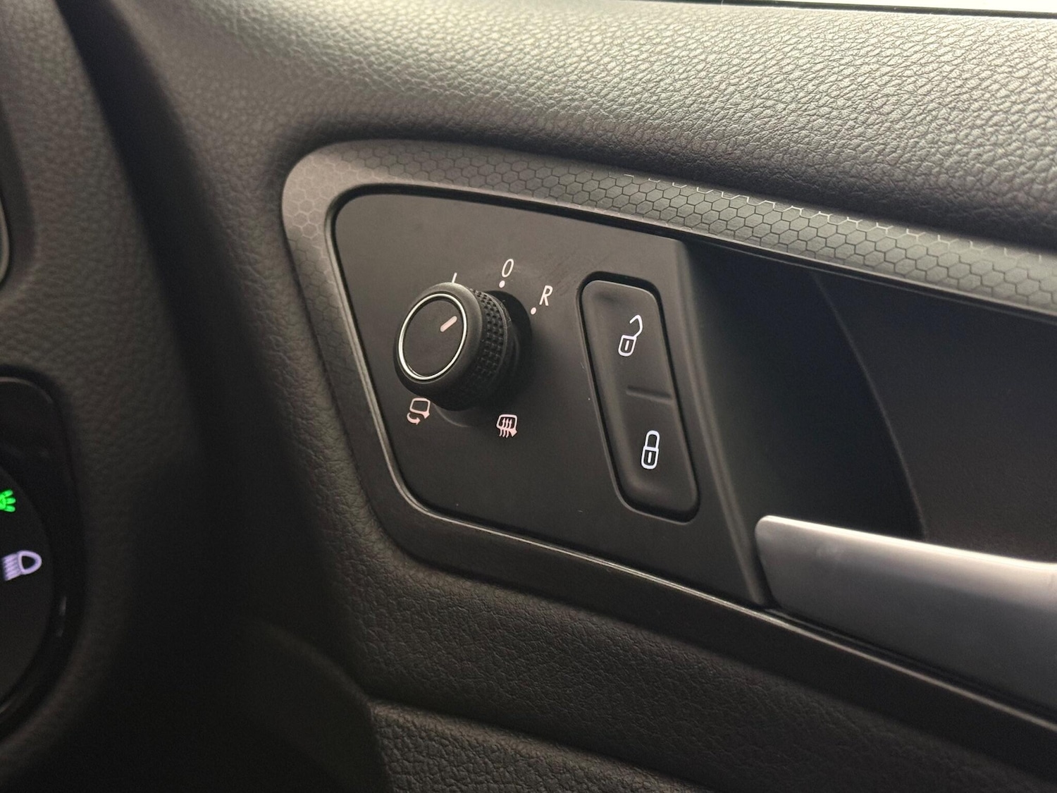 Used Volkswagen Golf 2017 for sale - 77221734: Photo 34