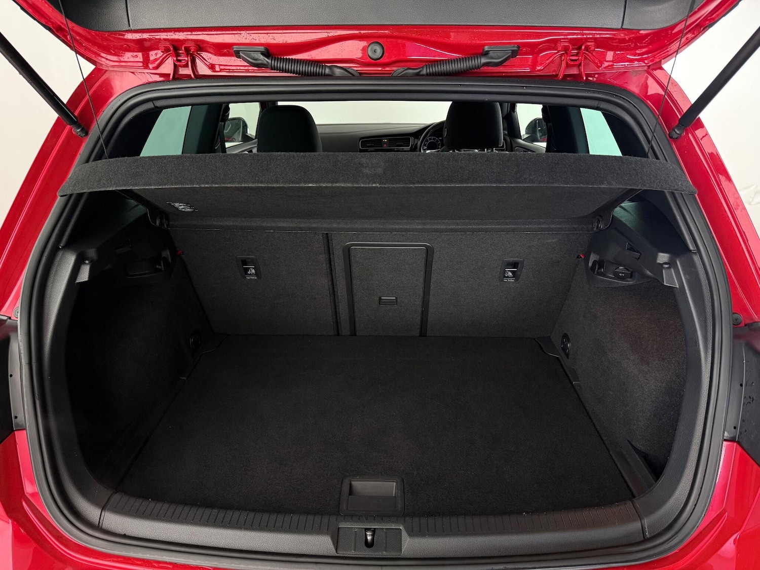 Used Volkswagen Golf 2017 for sale - 77221734: Photo 9