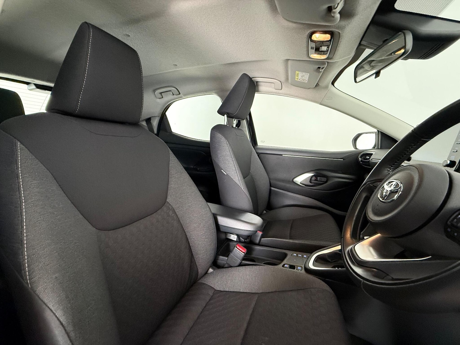 Used Toyota Yaris 2022 for sale - 77180882: Photo 10