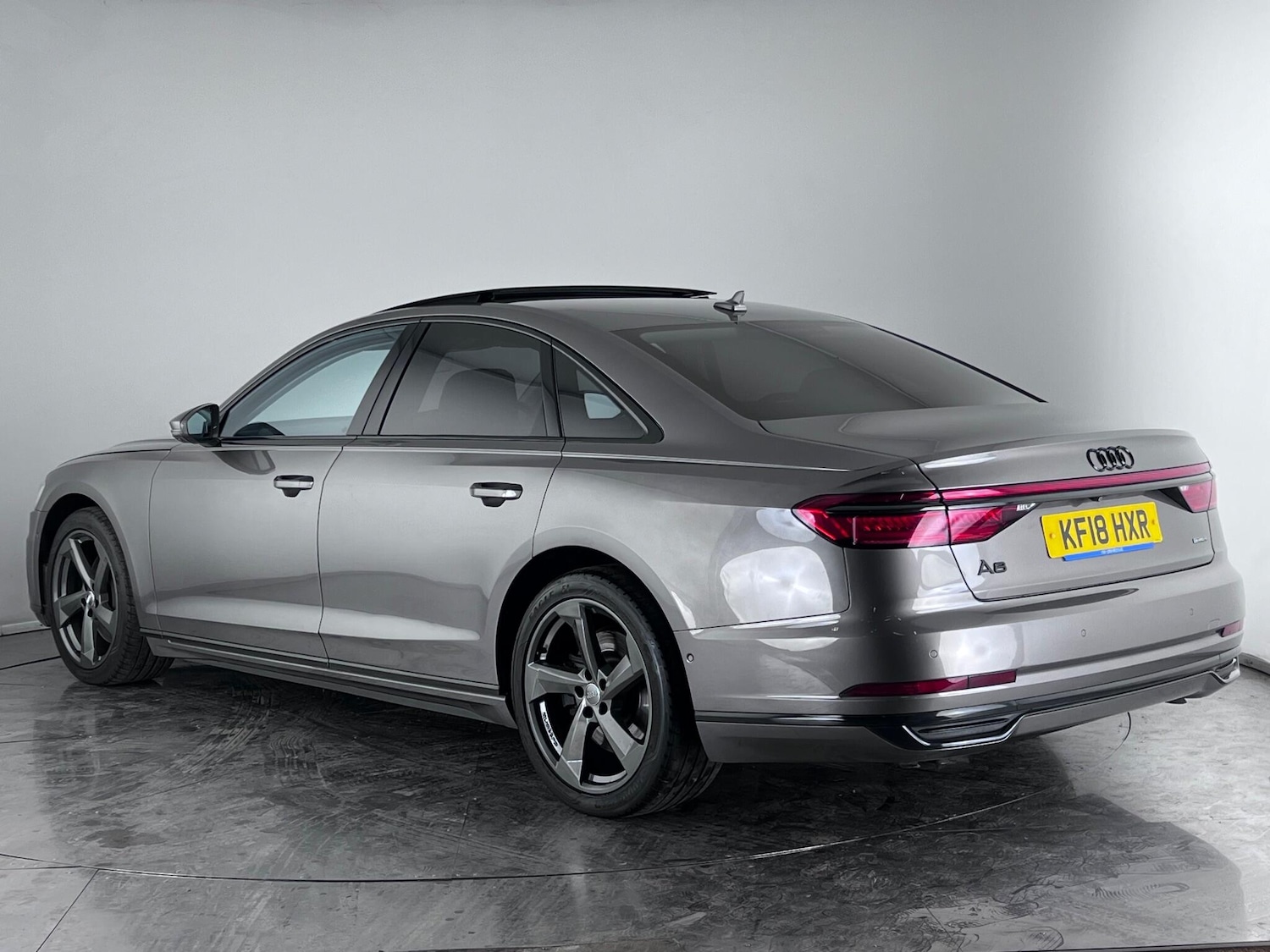 Used Audi A8 2018 for sale - 76522085: Photo 5