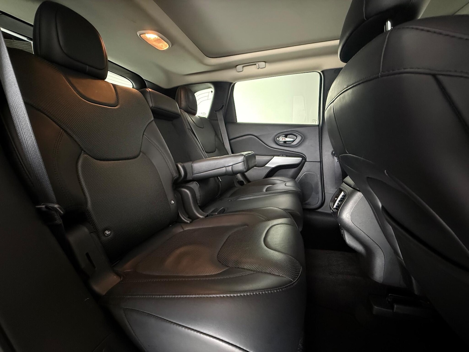 Used Jeep Cherokee 2018 for sale - 77091805: Photo 20