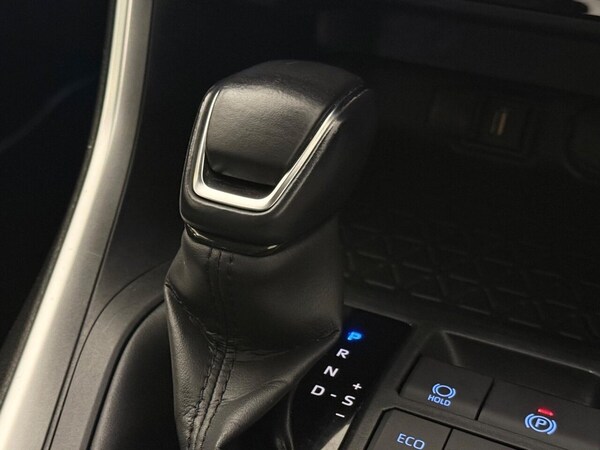 Used Toyota RAV4 2022 for sale - 75703536: Photo 37