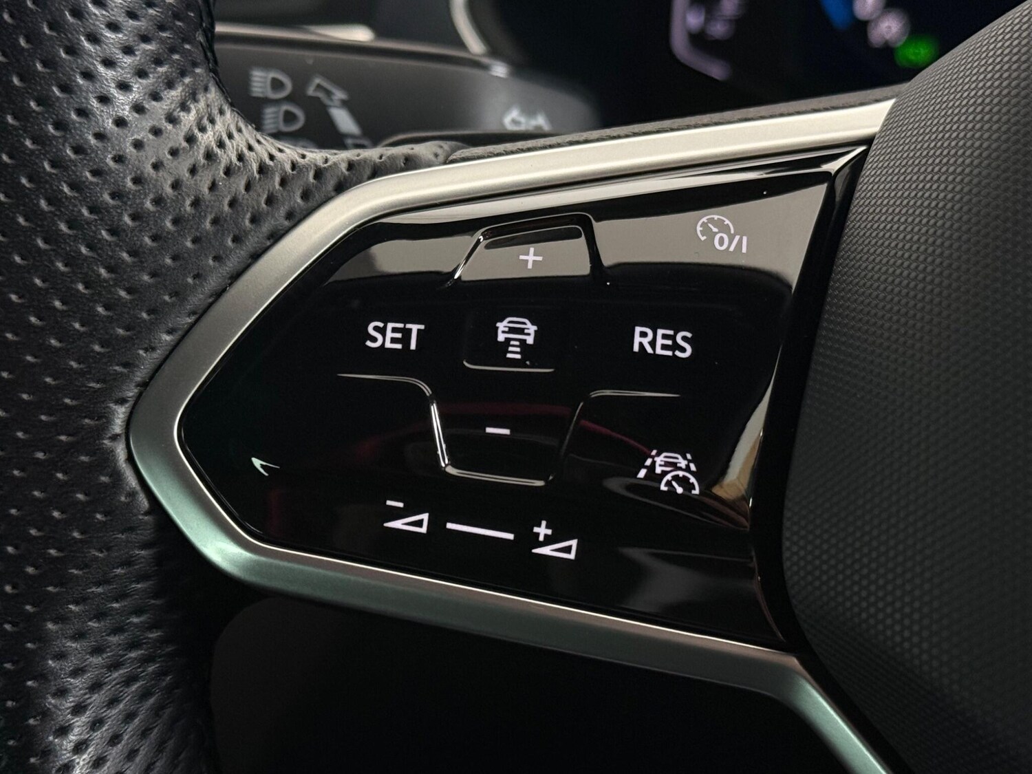 Used Volkswagen Tiguan 2023 for sale - 77497628: Photo 17