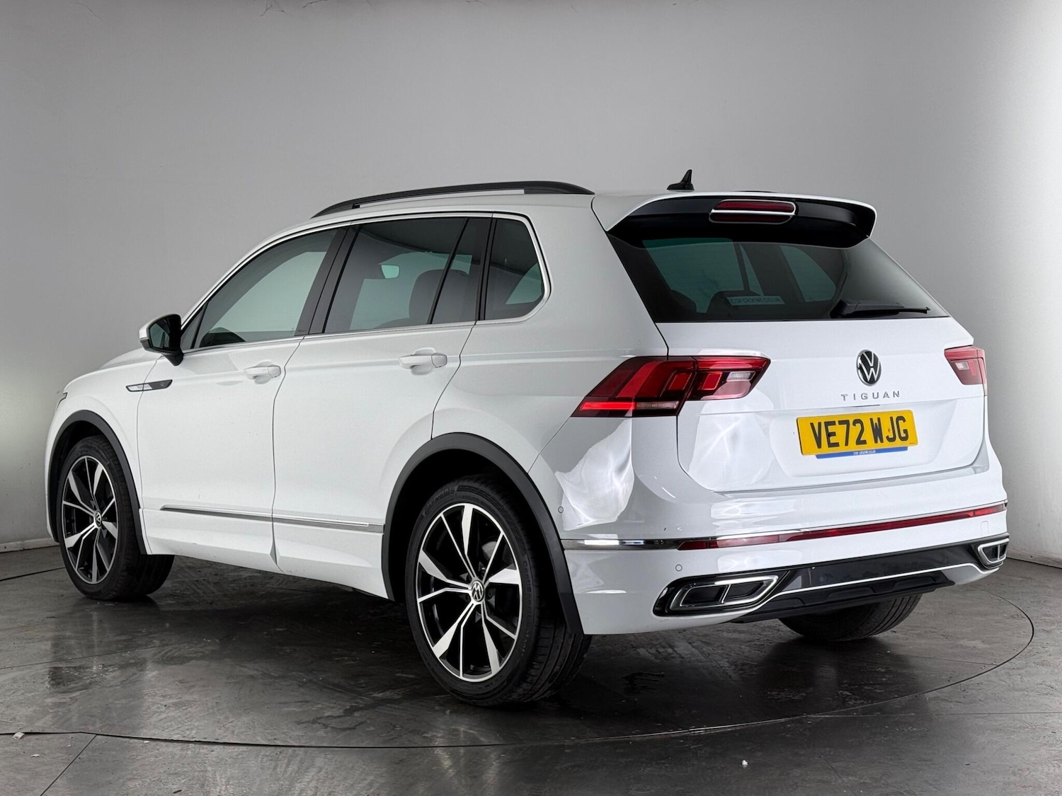 Used Volkswagen Tiguan 2023 for sale - 77497628: Photo 3