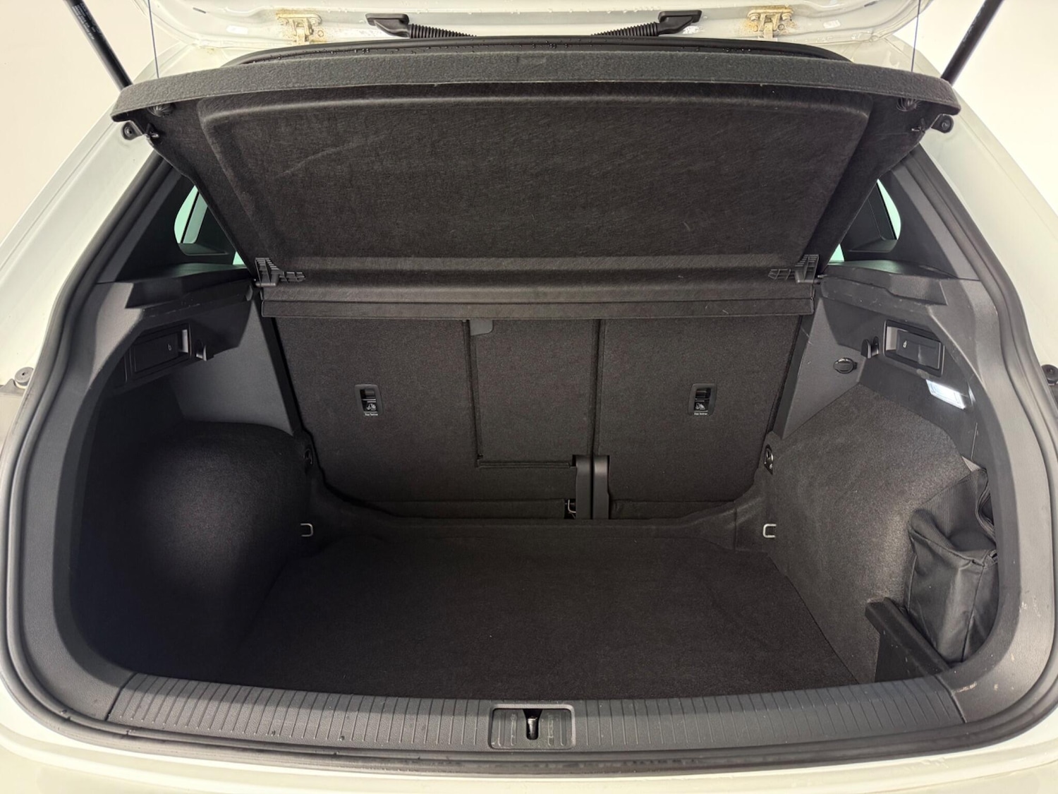 Used Volkswagen Tiguan 2023 for sale - 77497628: Photo 8