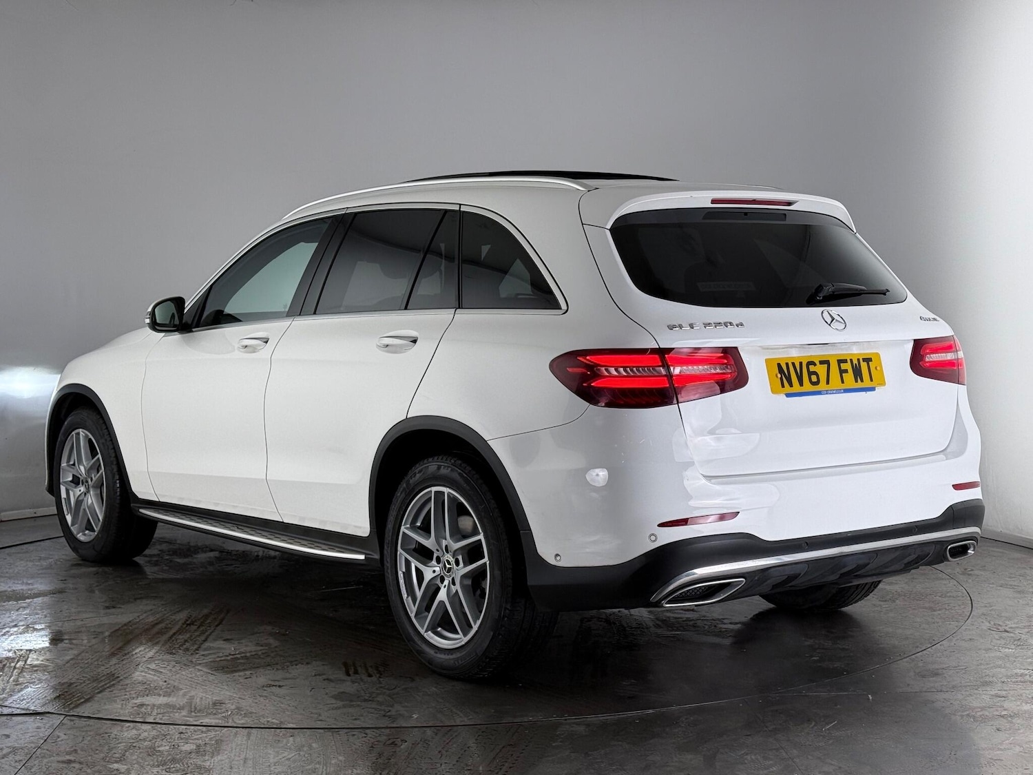 Used Mercedes-Benz GLC 2018 for sale - 76620368: Photo 4