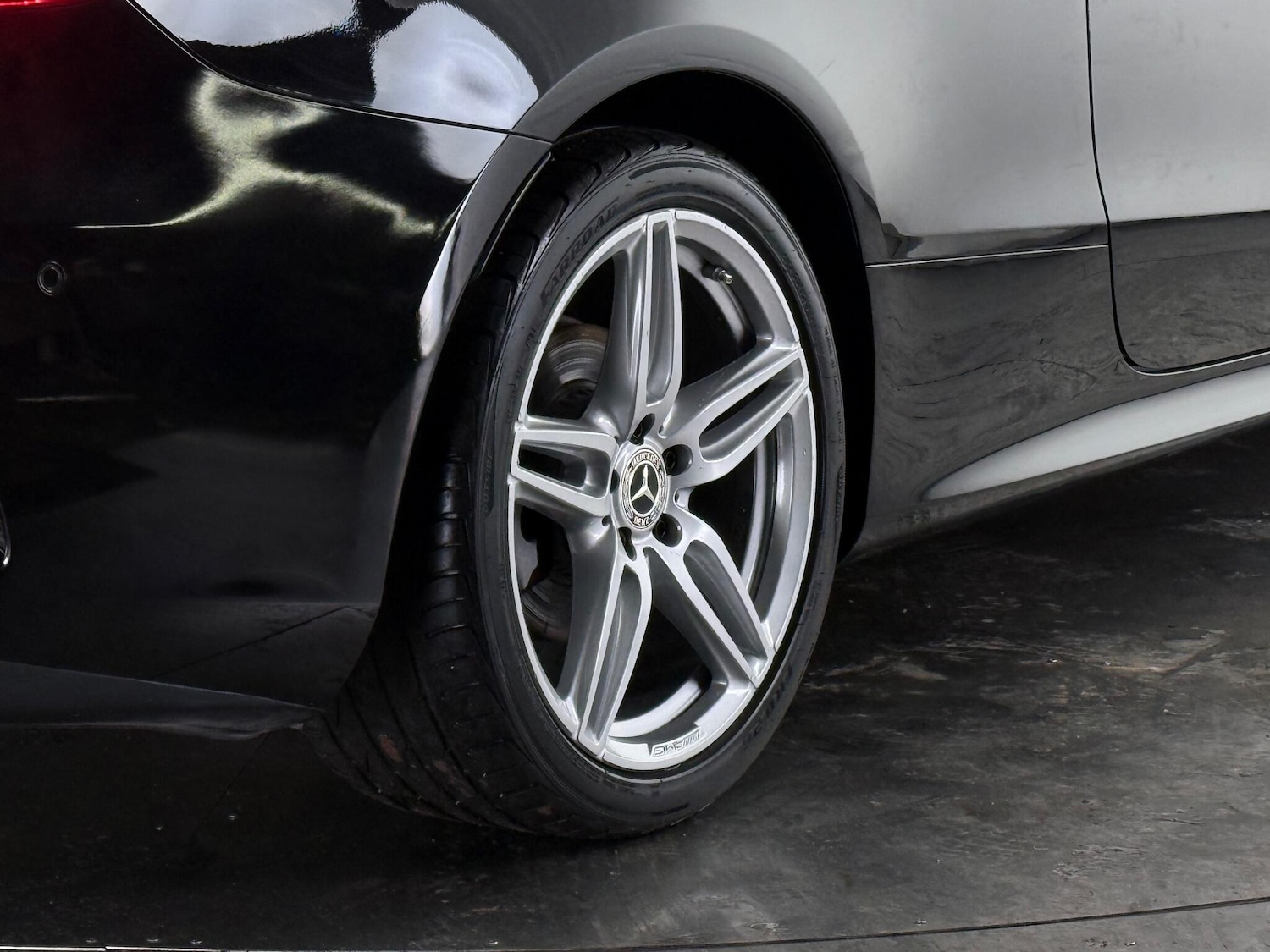 Used Mercedes-Benz E Class 2017 for sale - 77246339: Photo 9