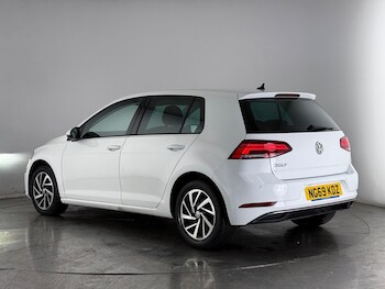 Used Volkswagen Golf 2020 for sale - 77705726: Photo