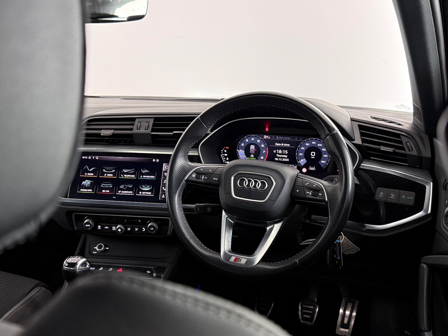 Used Audi Q3 for sale - 76997609: Photo 23