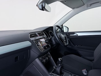 Used Volkswagen Tiguan 2019 for sale - 78947678: Photo