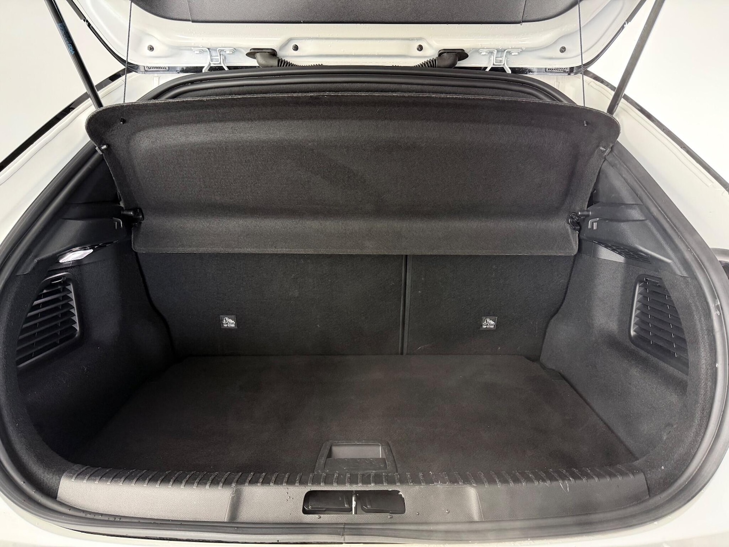 Used Vauxhall Mokka 2023 for sale - 77246332: Photo 9