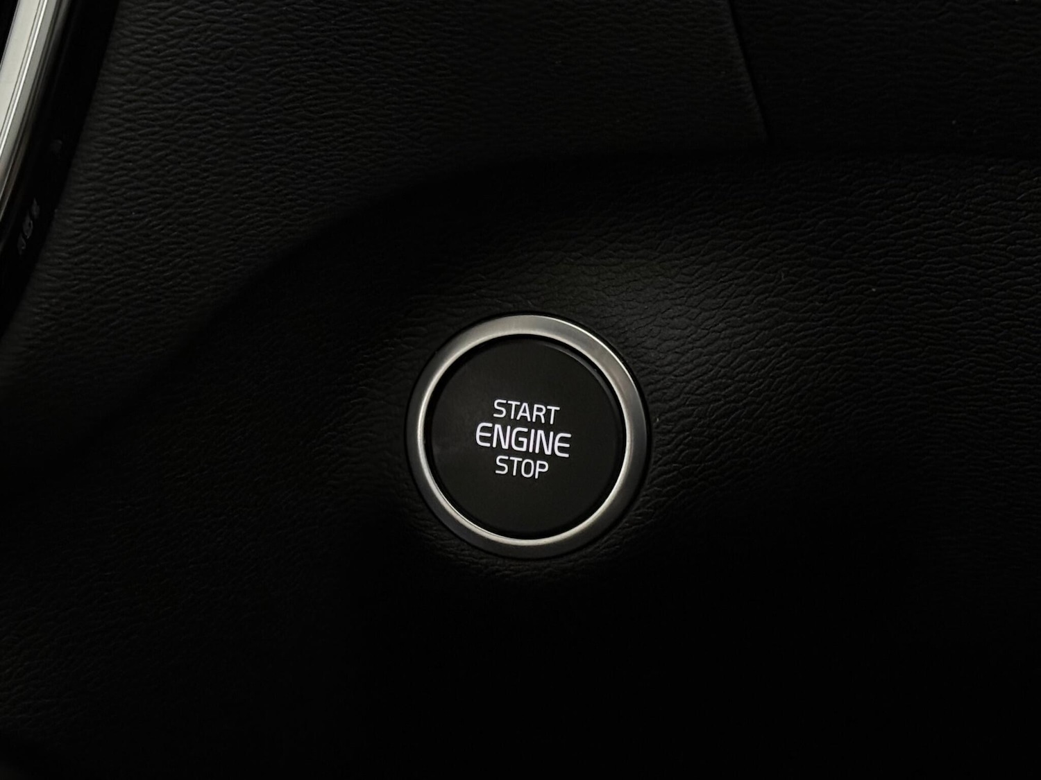 Used Volvo XC40 2021 for sale - 77221813: Photo 24