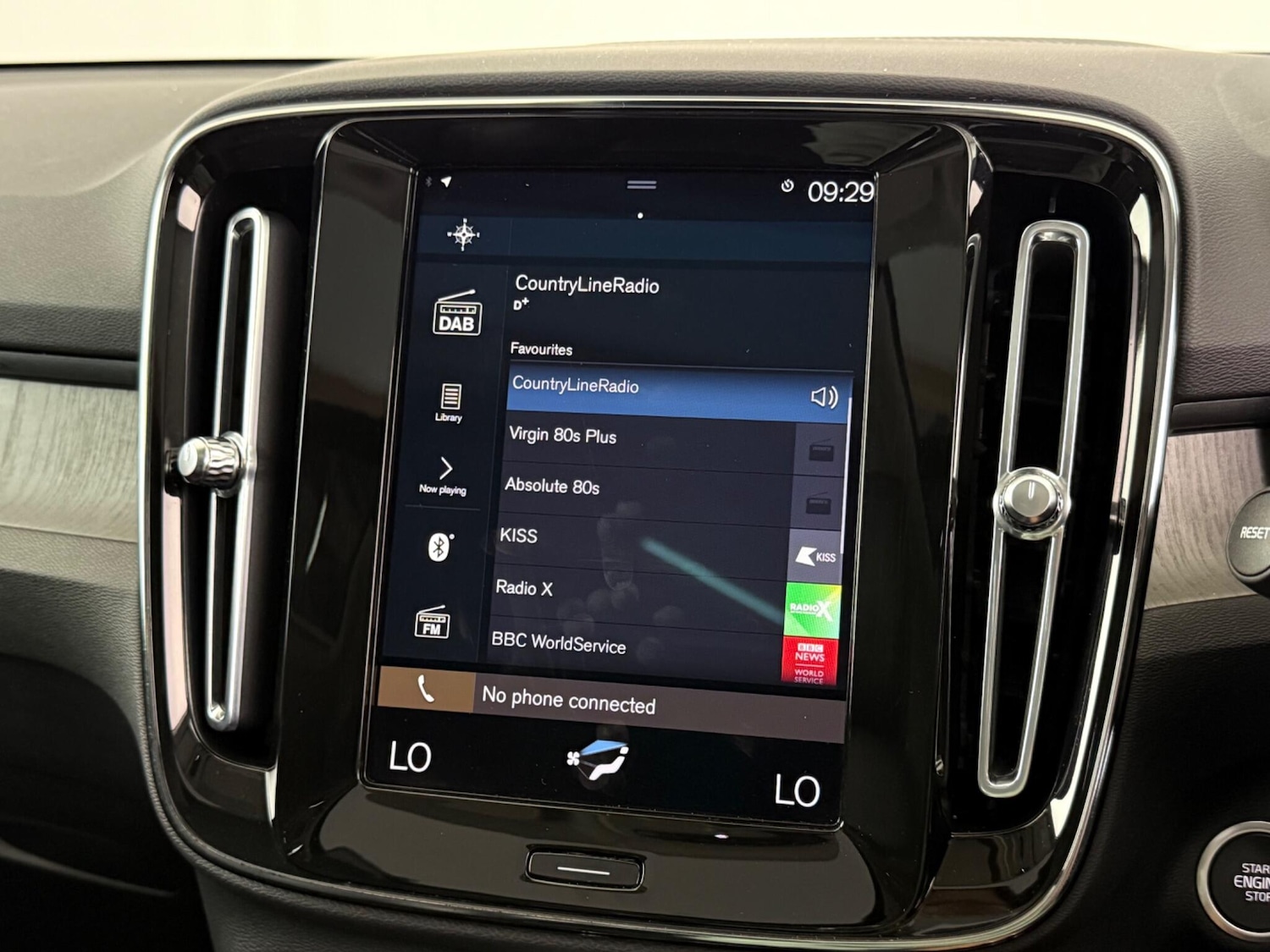 Used Volvo XC40 2021 for sale - 77216569: Photo 33