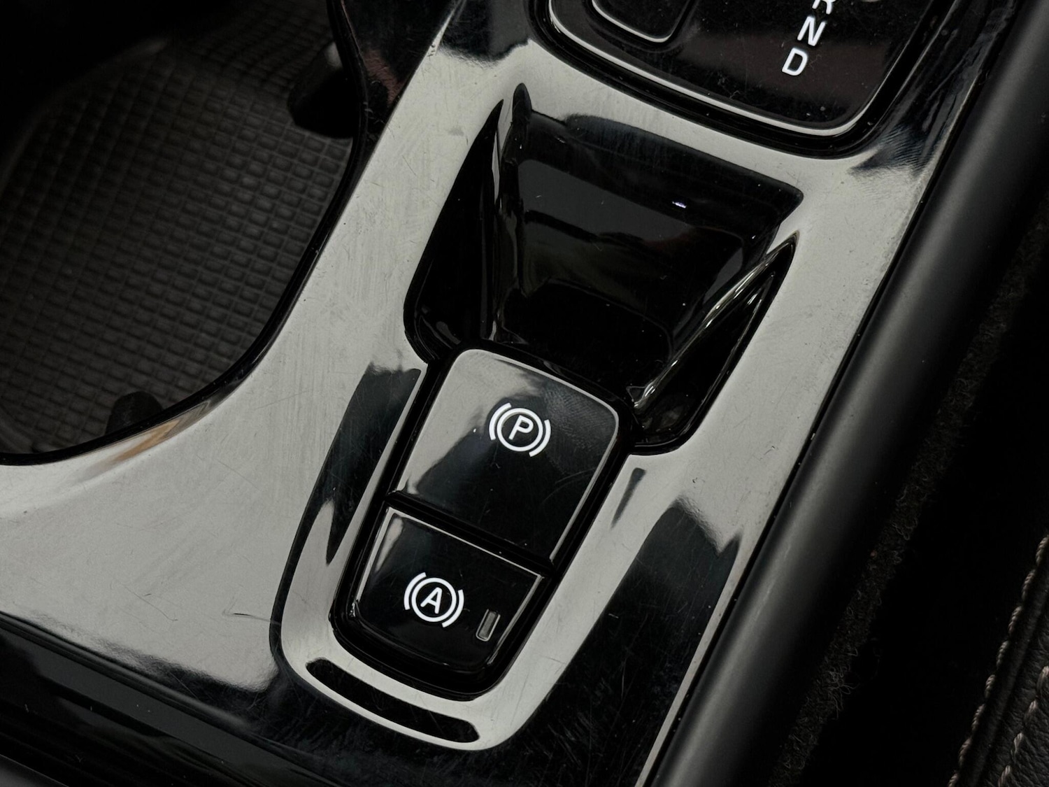 Used Volvo XC40 2021 for sale - 77216569: Photo 38