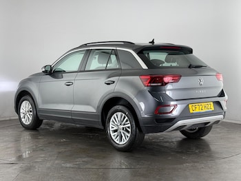 Used Volkswagen T-Roc 2022 for sale - 77371790: Photo