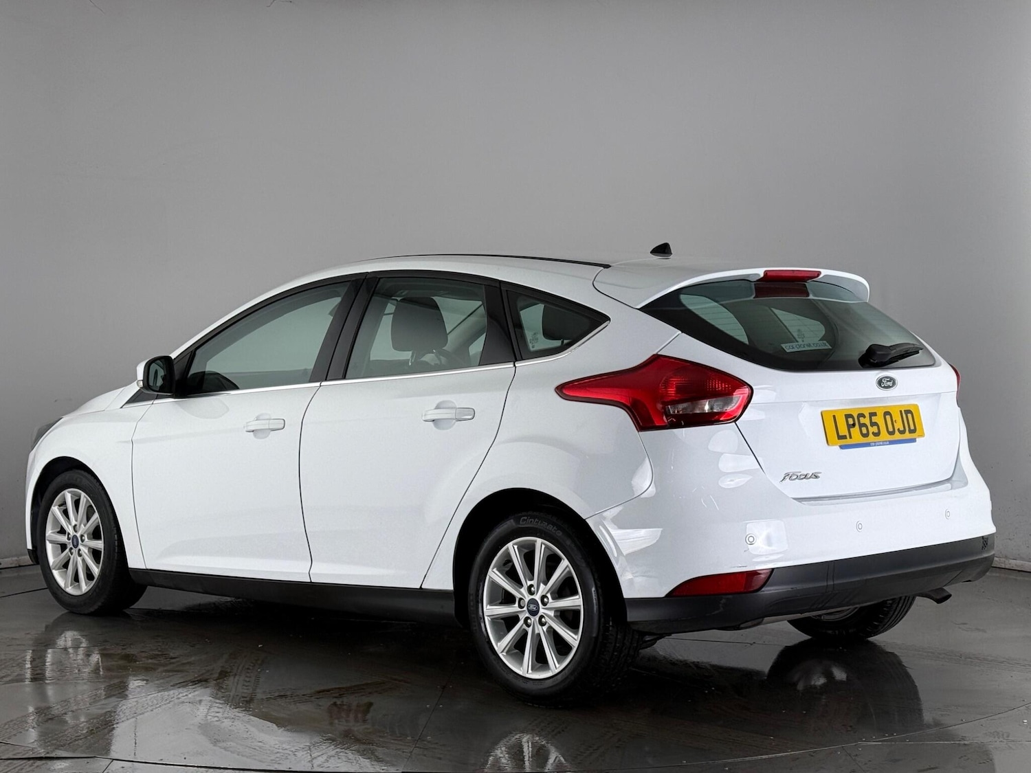 Used Ford Focus 2016 for sale - 77461060: Photo 3