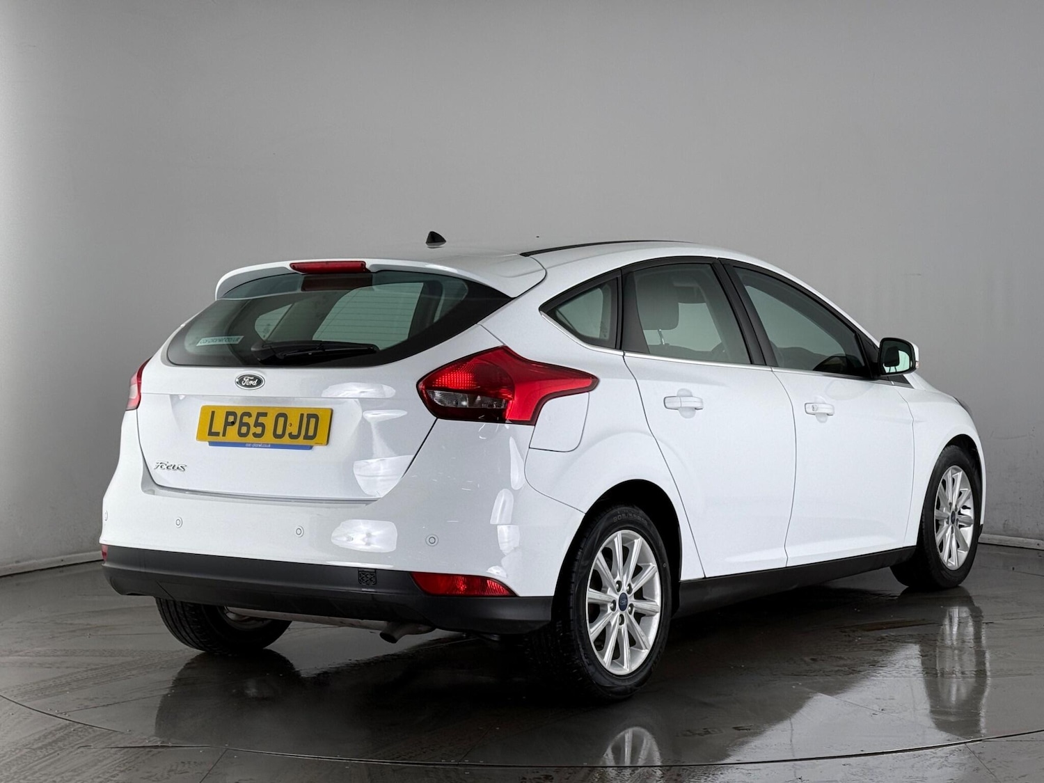 Used Ford Focus 2016 for sale - 77461060: Photo 4