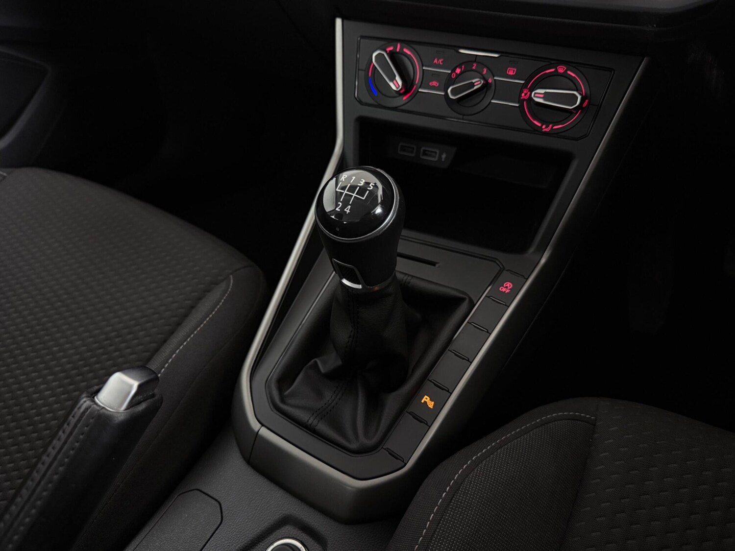 Used Volkswagen Polo 2018 for sale - 77543475: Photo 29