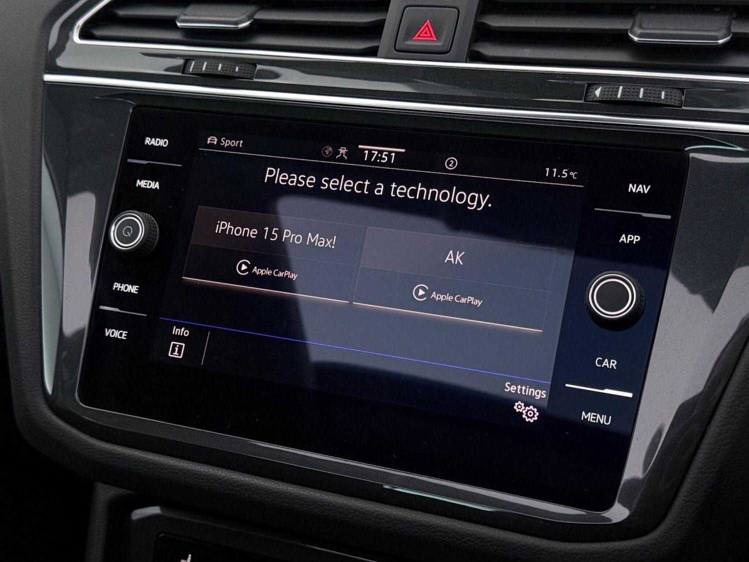 Used Volkswagen T-Roc 2023 for sale - 78048300: Photo 12