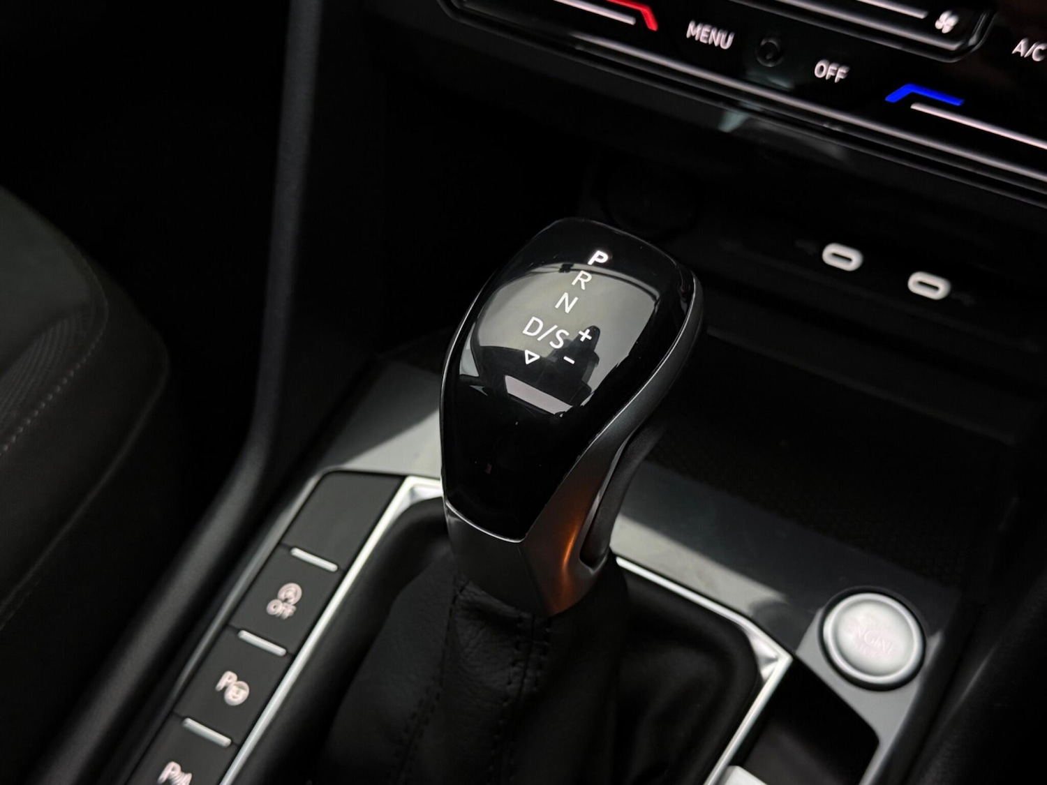 Used Volkswagen T-Roc 2023 for sale - 78048300: Photo 21