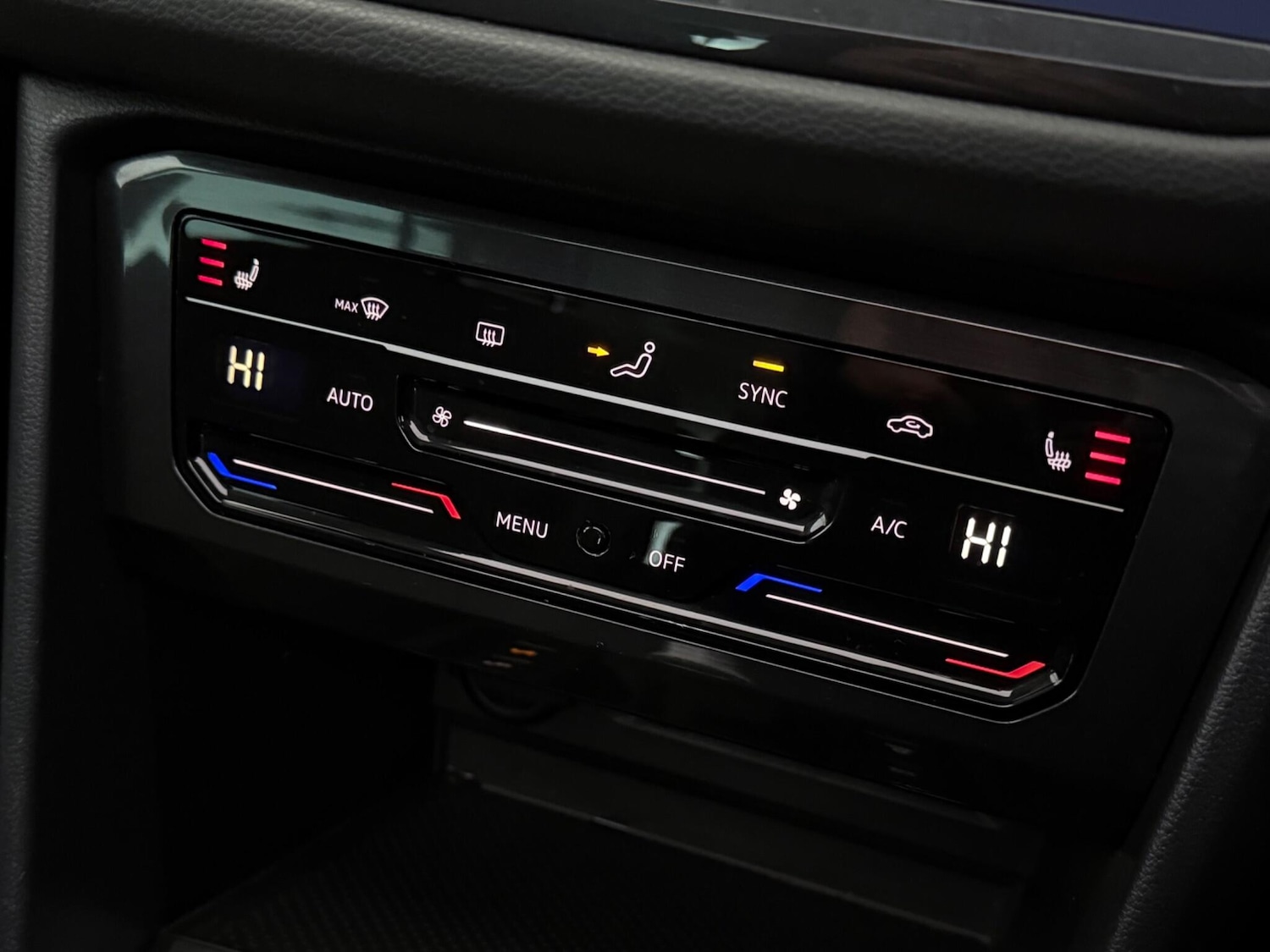 Used Volkswagen T-Roc 2023 for sale - 78048300: Photo 22