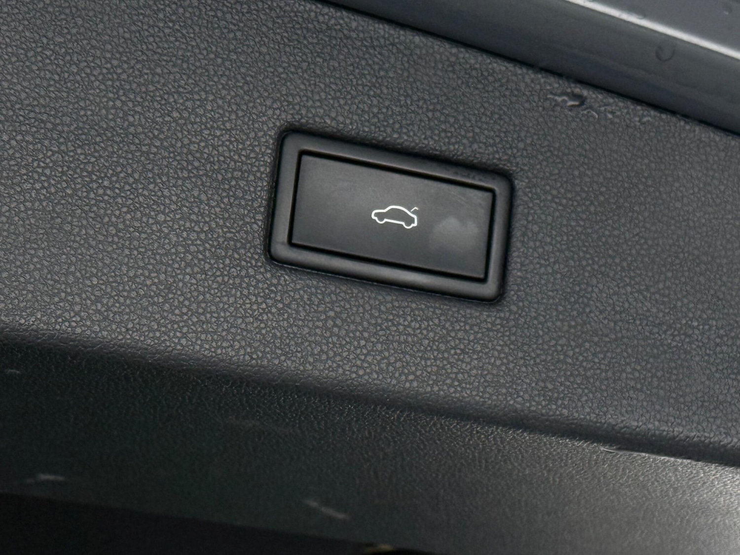 Used Volkswagen T-Roc 2023 for sale - 78048300: Photo 5