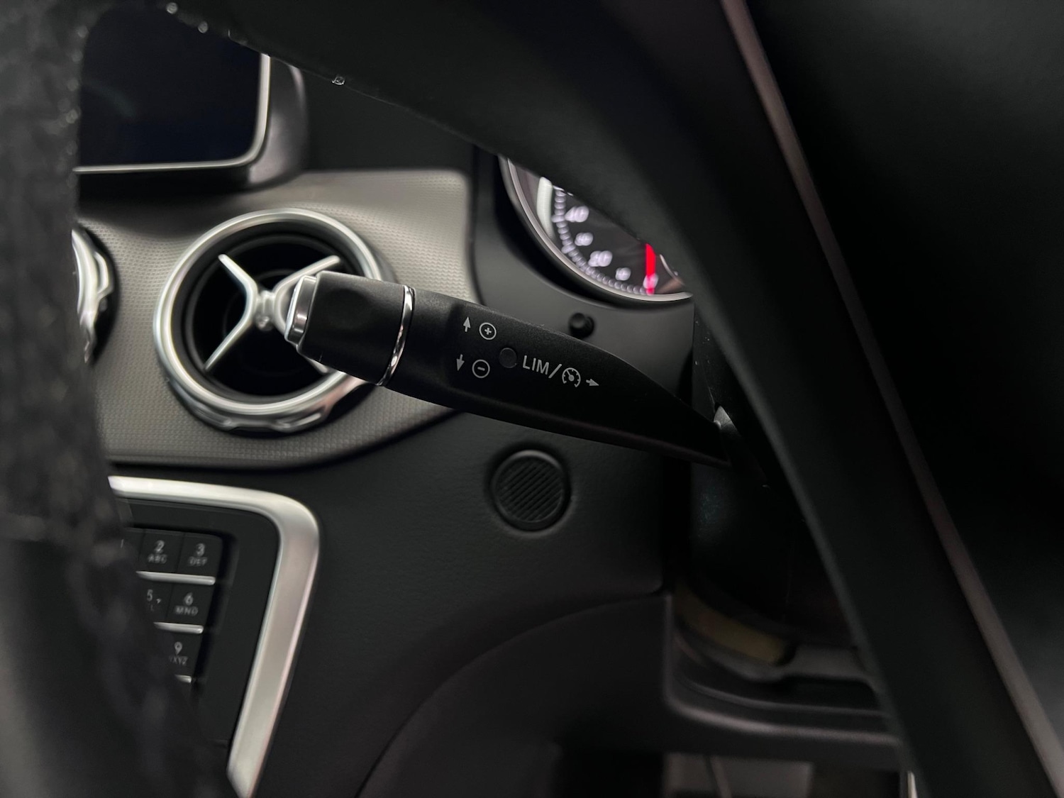 Used Mercedes-Benz GLA 2018 for sale - 76468347: Photo 29