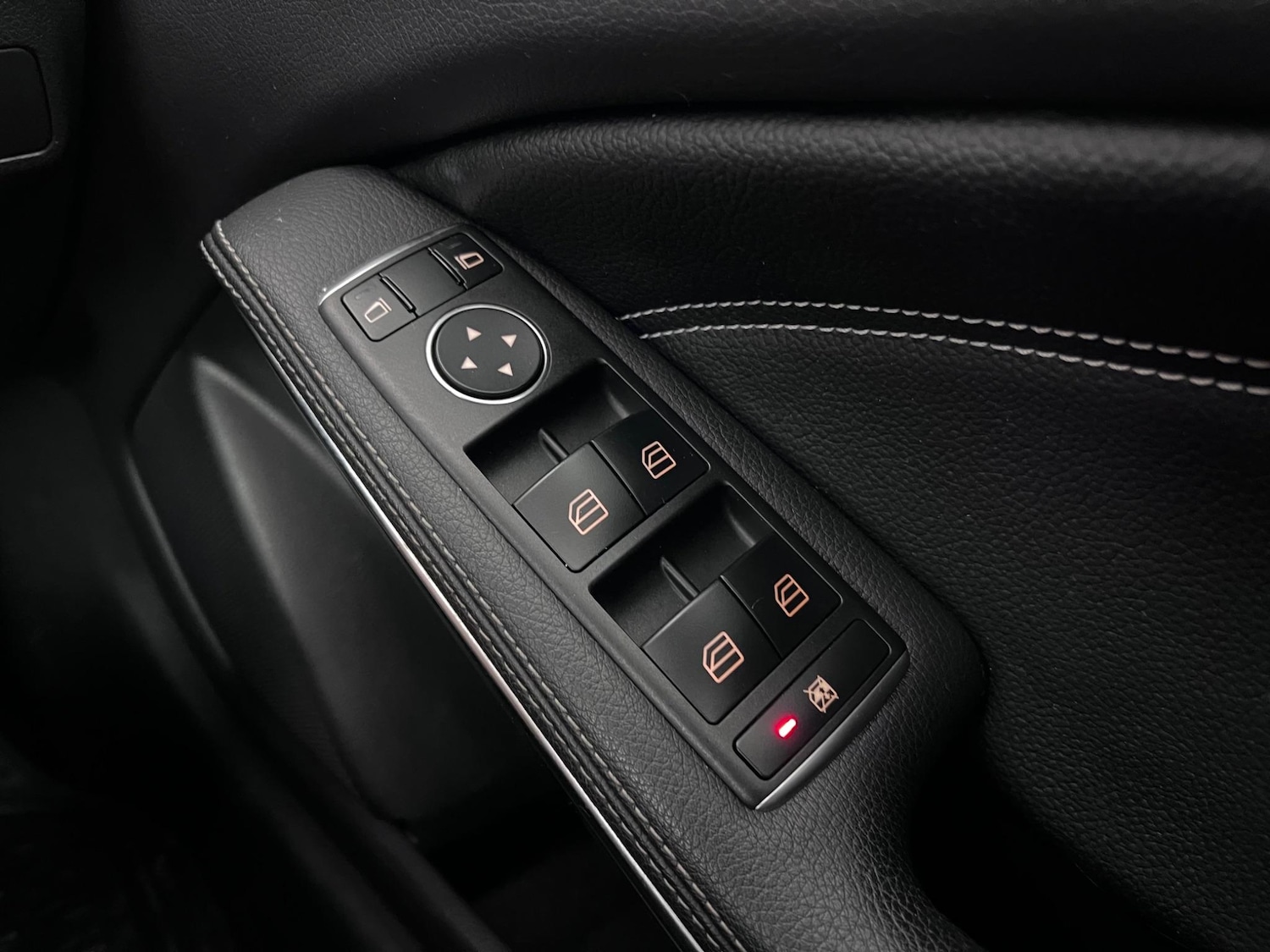 Used Mercedes-Benz GLA 2018 for sale - 76468347: Photo 30