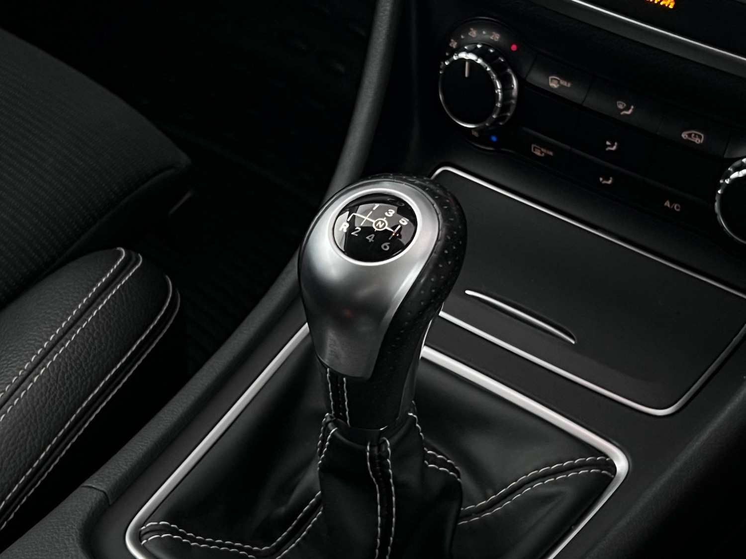 Used Mercedes-Benz GLA 2018 for sale - 76468347: Photo 41